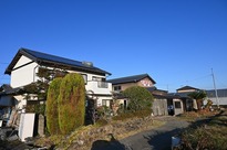 農耕地区の離れ平屋付2階建て住宅